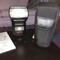 Flash Or Speed light for Canon DSLR