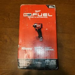 Milwaukee M18 Fuel 1/4 Hex Impact Driver. Newest Model. Tool Only. I do Not Accept Offers. 125