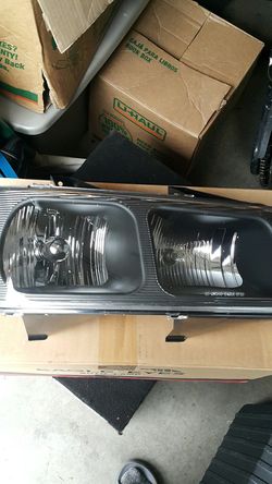 03-05 Express/Savana headlight