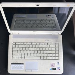 Sony Vaio VGN-NS150J 15" Laptop Core 2Duo T5800 4gbRam 240gb HDD Windows charger