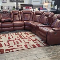 Brown Sectional Recliner Sofa with coup holder