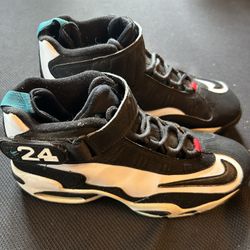 Nike Air Griffey Max, Size 8 Men’s Shoes. Mariners