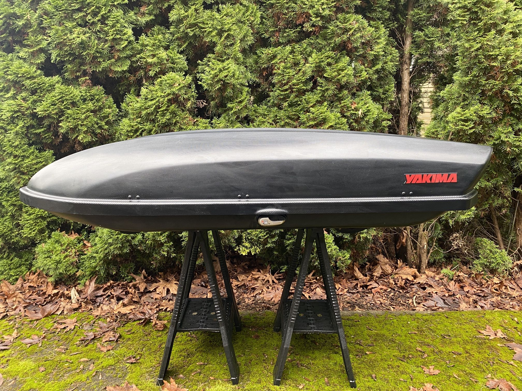 Yakima Skybox 16 Carbonite Cargo Box