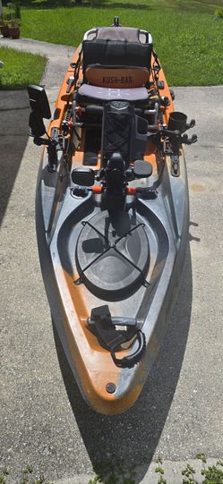 Old Town PDL 120 fishing Kayak Tons of Extras Yakattack Yakhobby Garmin fish finder included