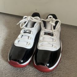 VNDS JORDAN 11 CONCORD BRED SIZE 10