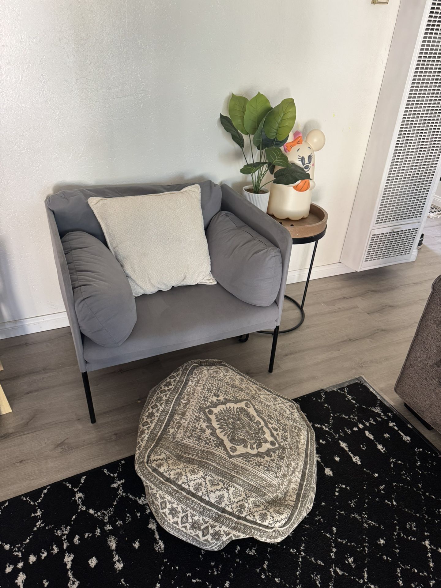Small Sofa 