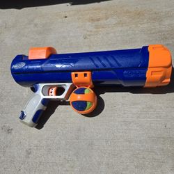 Dog Nerf Tennis ball launcher