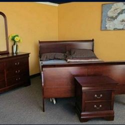 Best OFFER 🔥Louis Philip Cherry Sleigh Bedroom Set

Bed, Dresser, Nightstand and Mirror