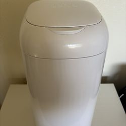 Diaper Genie - Like New 