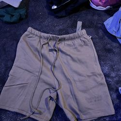 Essentials Shorts