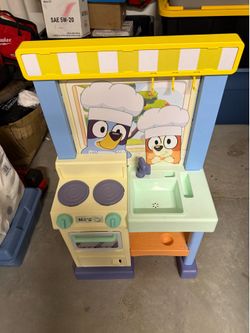 Bluey kitchen set
