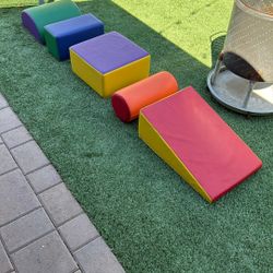 Kids Play “Blocks”