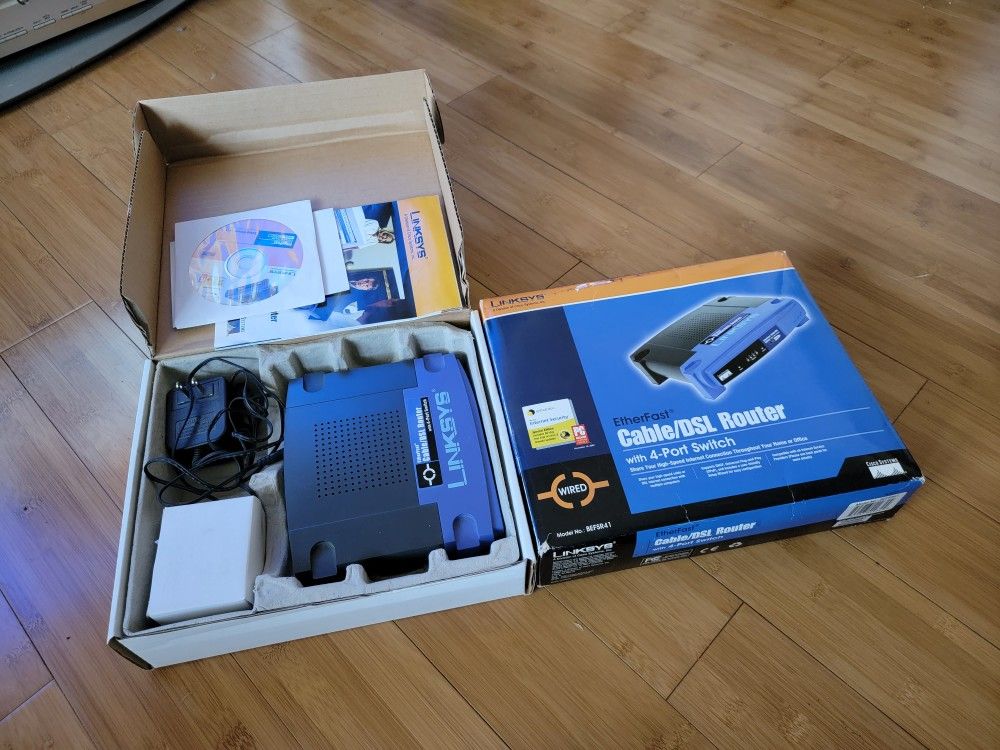 LINKSYS 4-PORT ROUTER