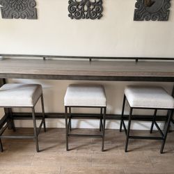 Console Table with Chairs 