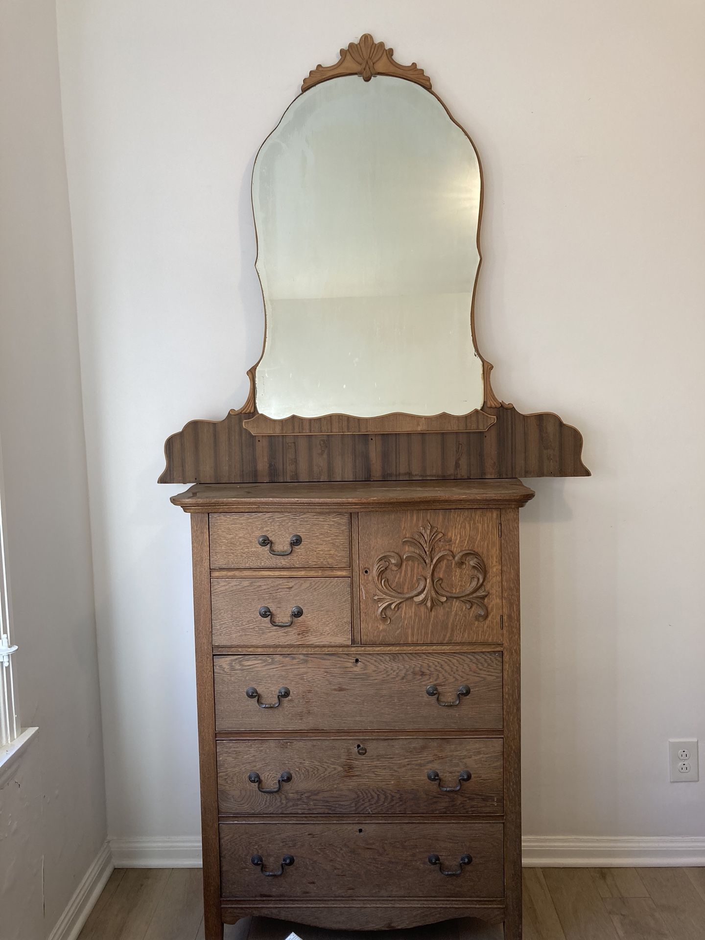 Antique Fine Solid Oak Dresser