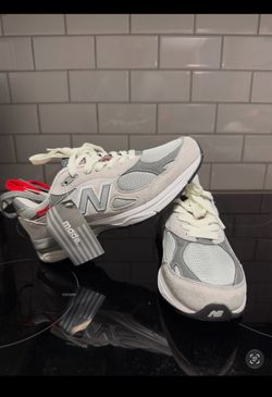 New Balance Men 990 Size 8