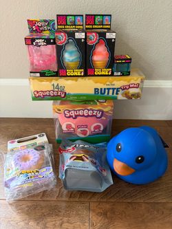 Pick your own from the Set of NeeDoh & Squishies
