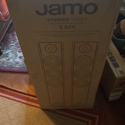 jamo studio 8 series s809 floorstanding speakers with triple 127mm / 5" woofers