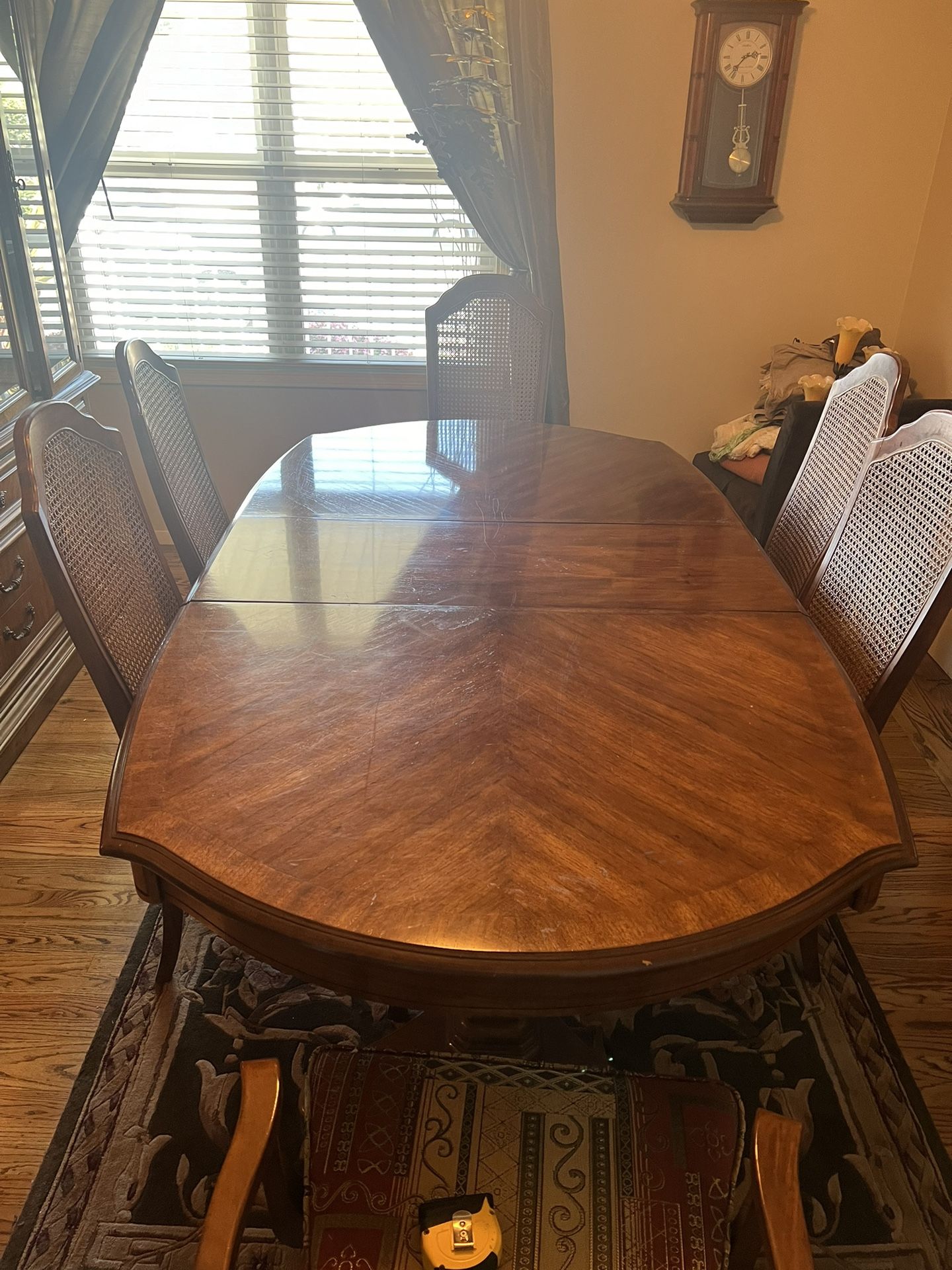 Dining Room/kitchen Table With leaf