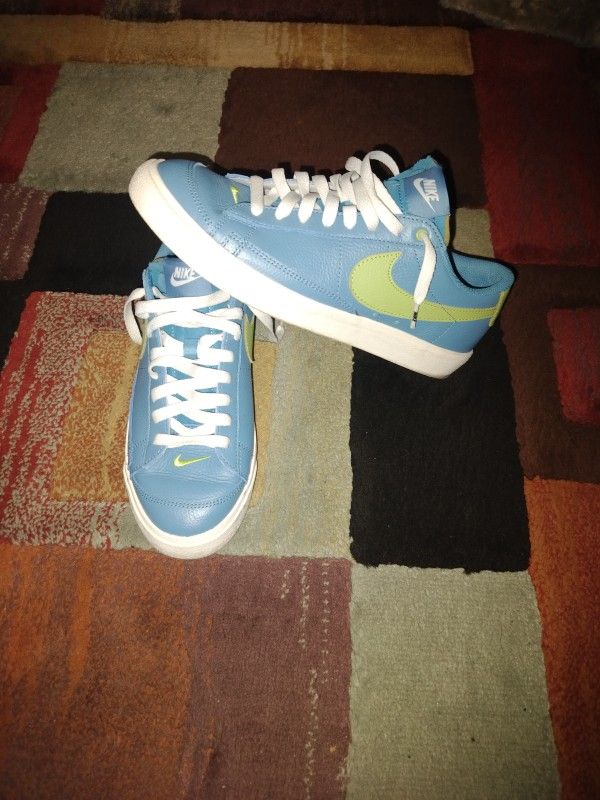 Nike Shoes $20