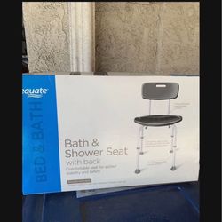 Equote-Bath & Shower Seat- New Condition In Box   Silla de baño en nuevas condiciones- condición nueva en caja un