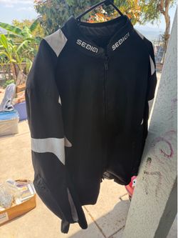 Seeici Vest