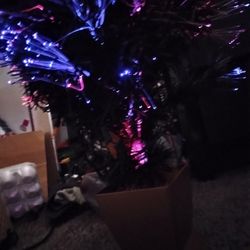 Small Crismas Tree Works Well