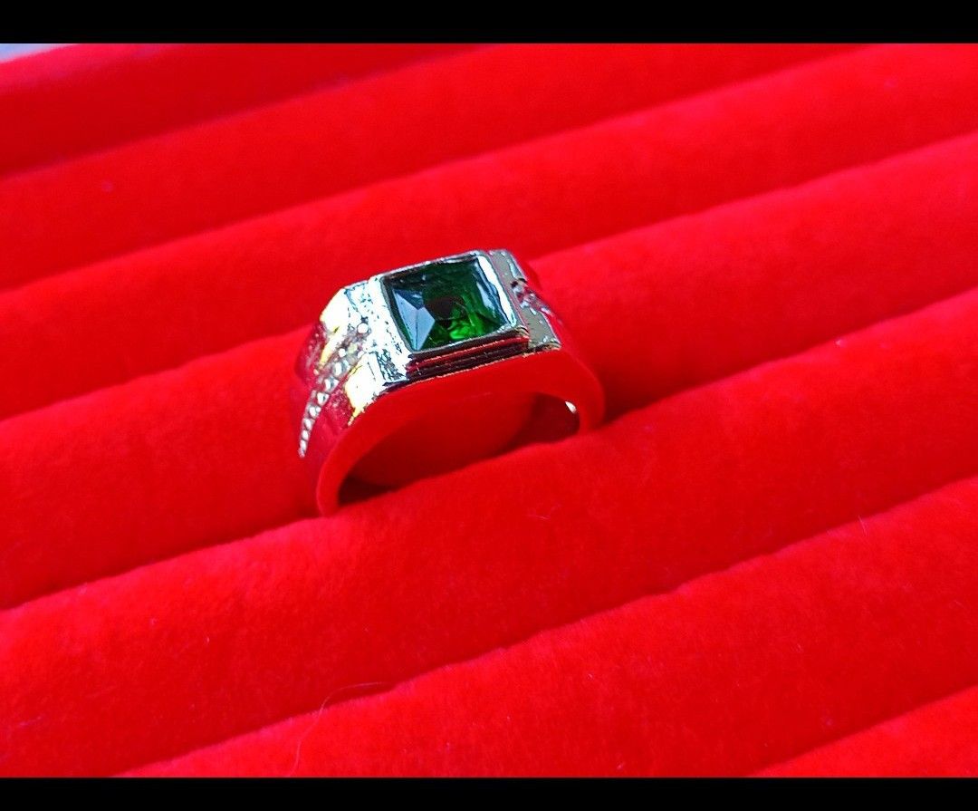 Vintage Inspired Wide Golden Band Ring