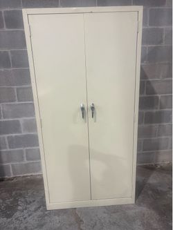 Metal storage cabinet