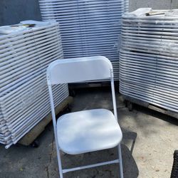 Foldable Plastic Chairs And 6’ Tables