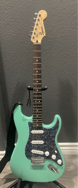 Fender Squire Stratocaster Electric Guitar