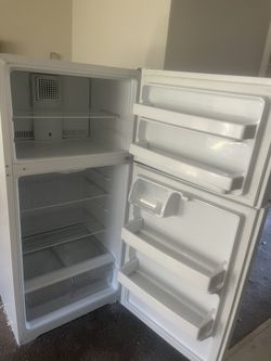 Refrigerator For Sale