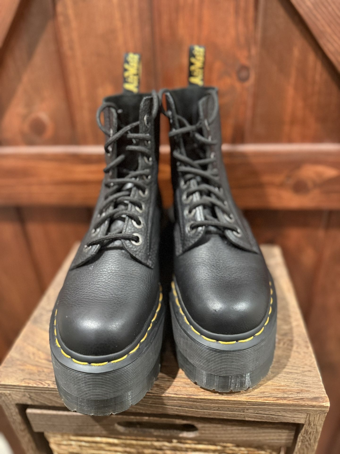 Doc Martens Size 8 Women