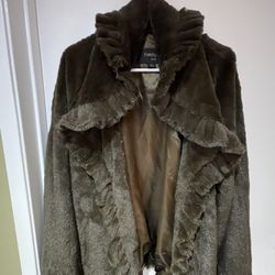 Damselle Size XL , Dark Brown Faux Fur Soft with Scalloped Hems 