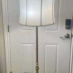 Standing Floor  Lamp With Shade