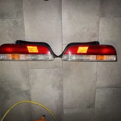 Honda Prelude 5th Gen Tail lights Mint condition 97-01