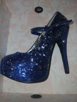 Bordello size 8 heels