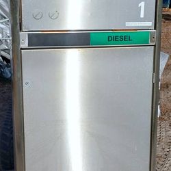 Bennett Diesel / Gasoline Fuel Gas Station Pump Dispenser