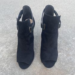 Womens Shoes Size 9
