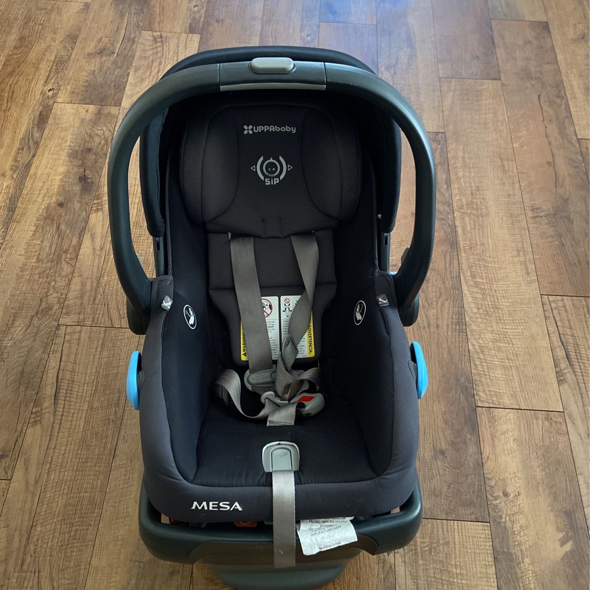 Uppa Baby Mesa Infant Car Seat With Base