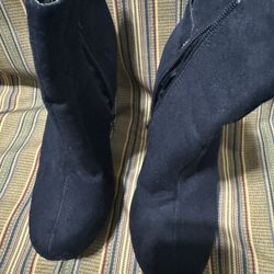 JUST FABULOUS Women's 7.5 Platform Stiletto Heel Suede Ankle Boots Black "Dolly"