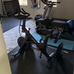Peloton BIKE
