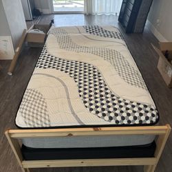 Twin Mattress With box spring And Bed frame 