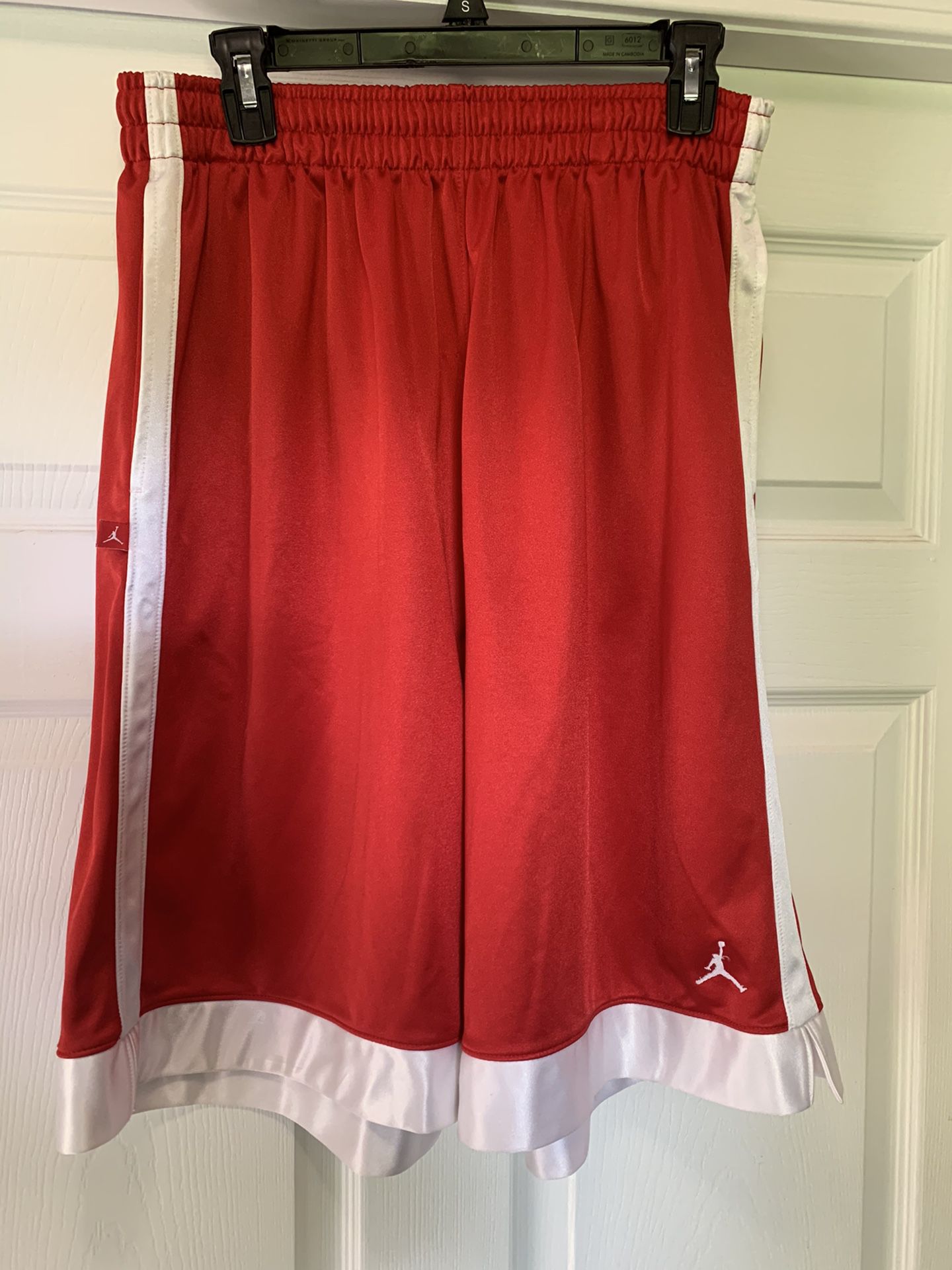 JORDAN Shorts size XL