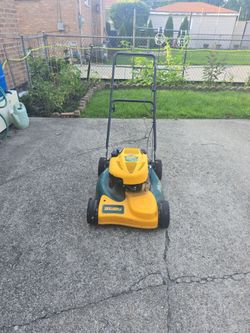 Lawnmover  Yard man