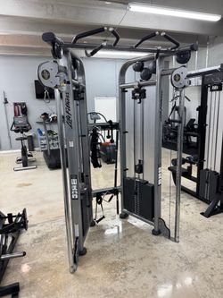 Gym Equipment ( Equipos de Gym ) Life Fitness, Hammer Strenght