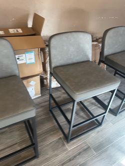 Set of 3 bar stools
