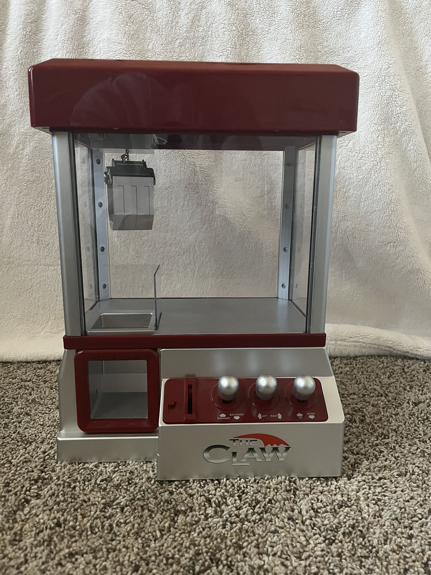 Mini Arcade Claw Machine