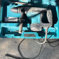 Makita HR4002 Rotary Hammer 1-9/16