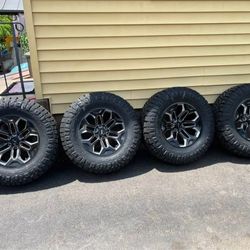Brand New Wheels And Tires 20x9 6x139.7 